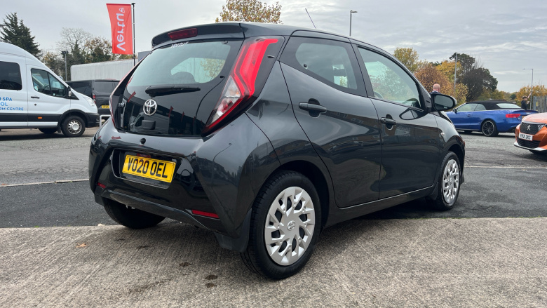 Toyota Aygo 1.0 VVT-i X-Play 5dr Petrol Hatchback